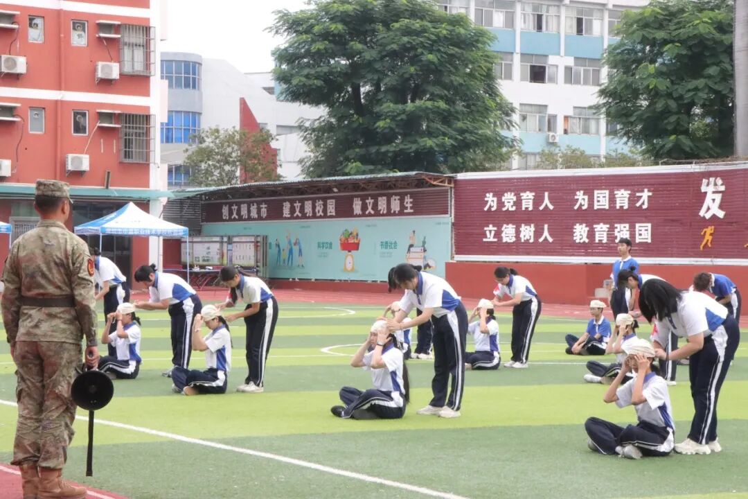 1761790375607599.jpg 4.jpg